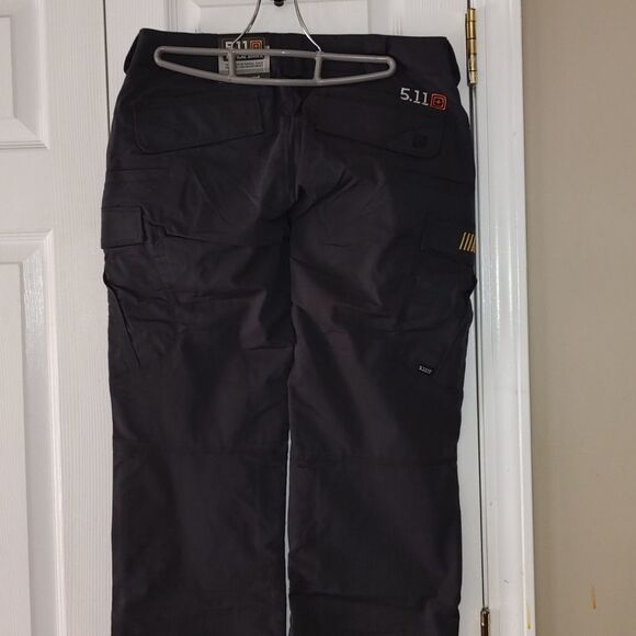 5.11 Tactical Women's Nascar logo  Charcoal  Stryke Pants  Sz 4 unhemmed - Picture 6 of 12